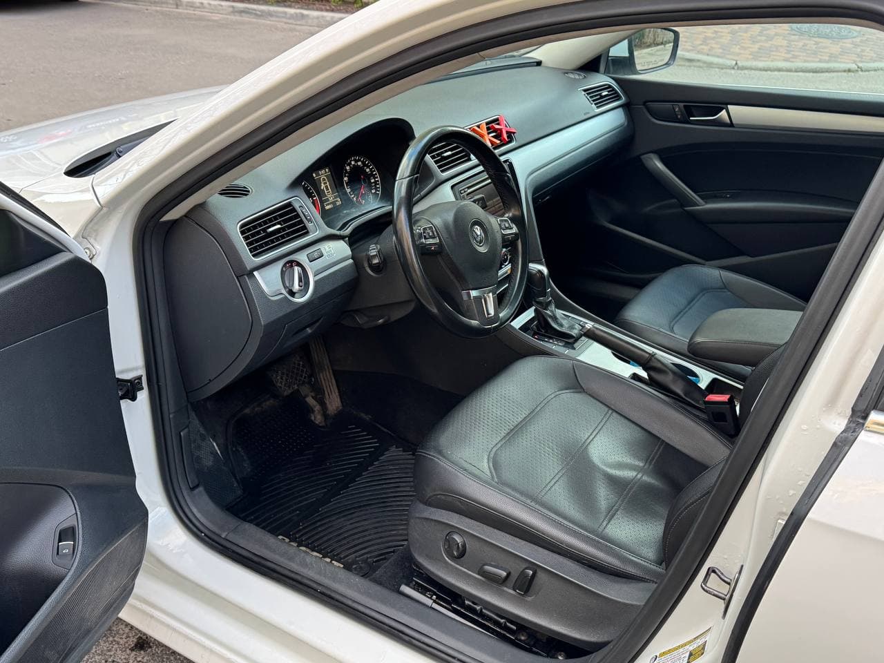 Volkswagen Passat — фото 3