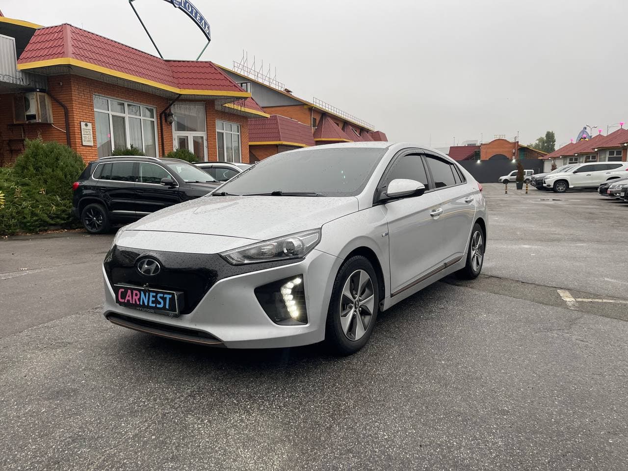 Hyundai IONIQ