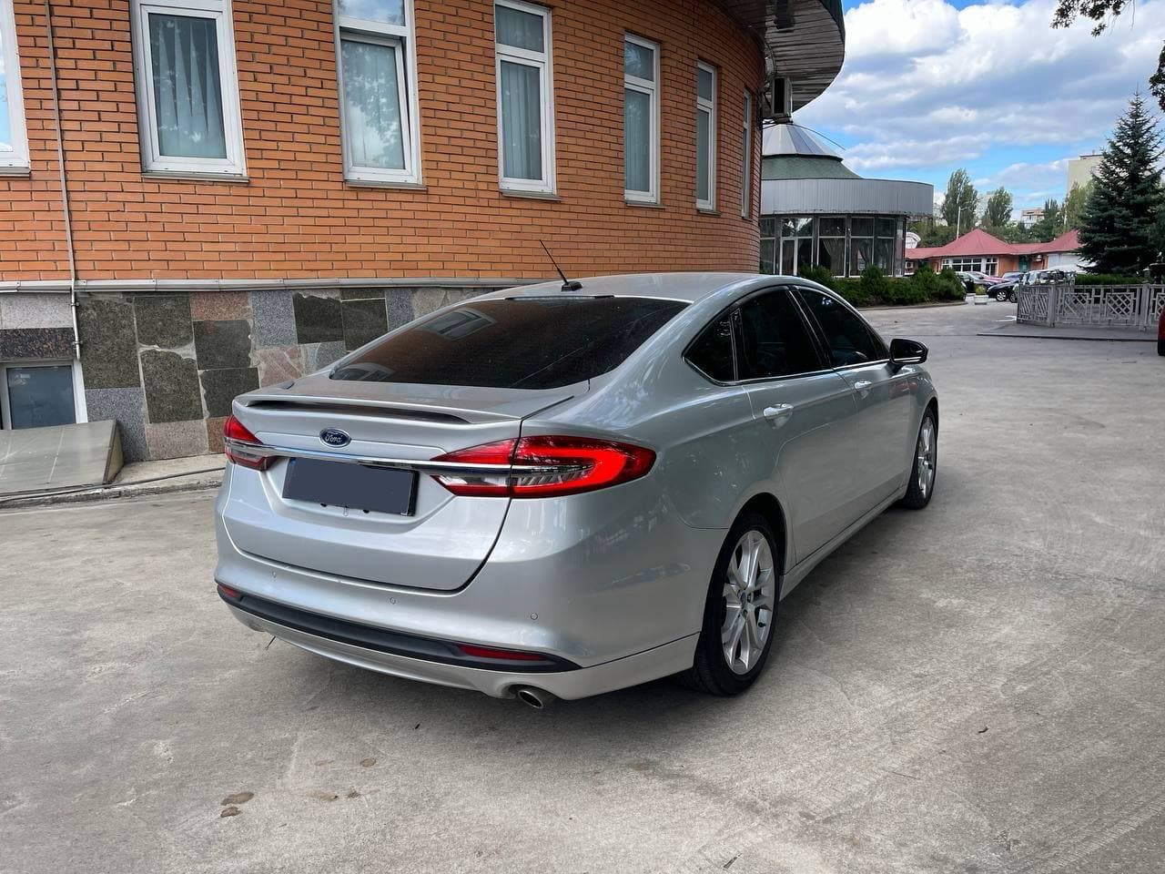 Ford Fusion — фото 2
