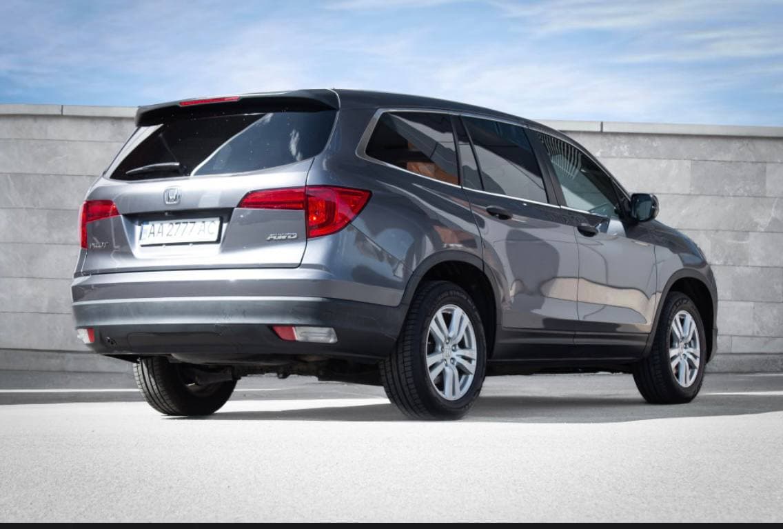 Honda Pilot LX — фото 3