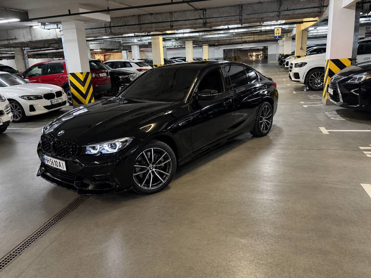 BMW 330i — фото 2