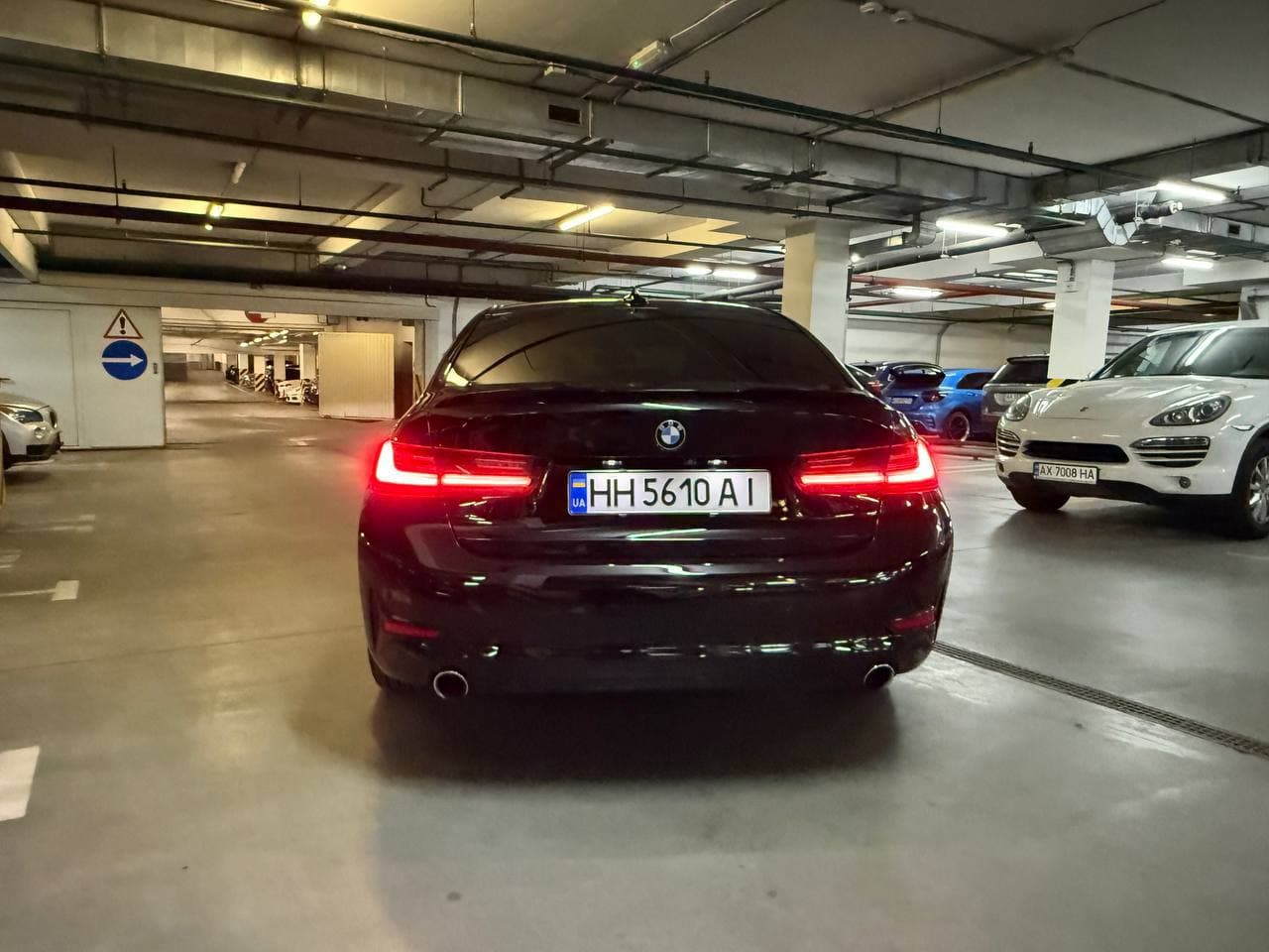 BMW 330i — фото 7