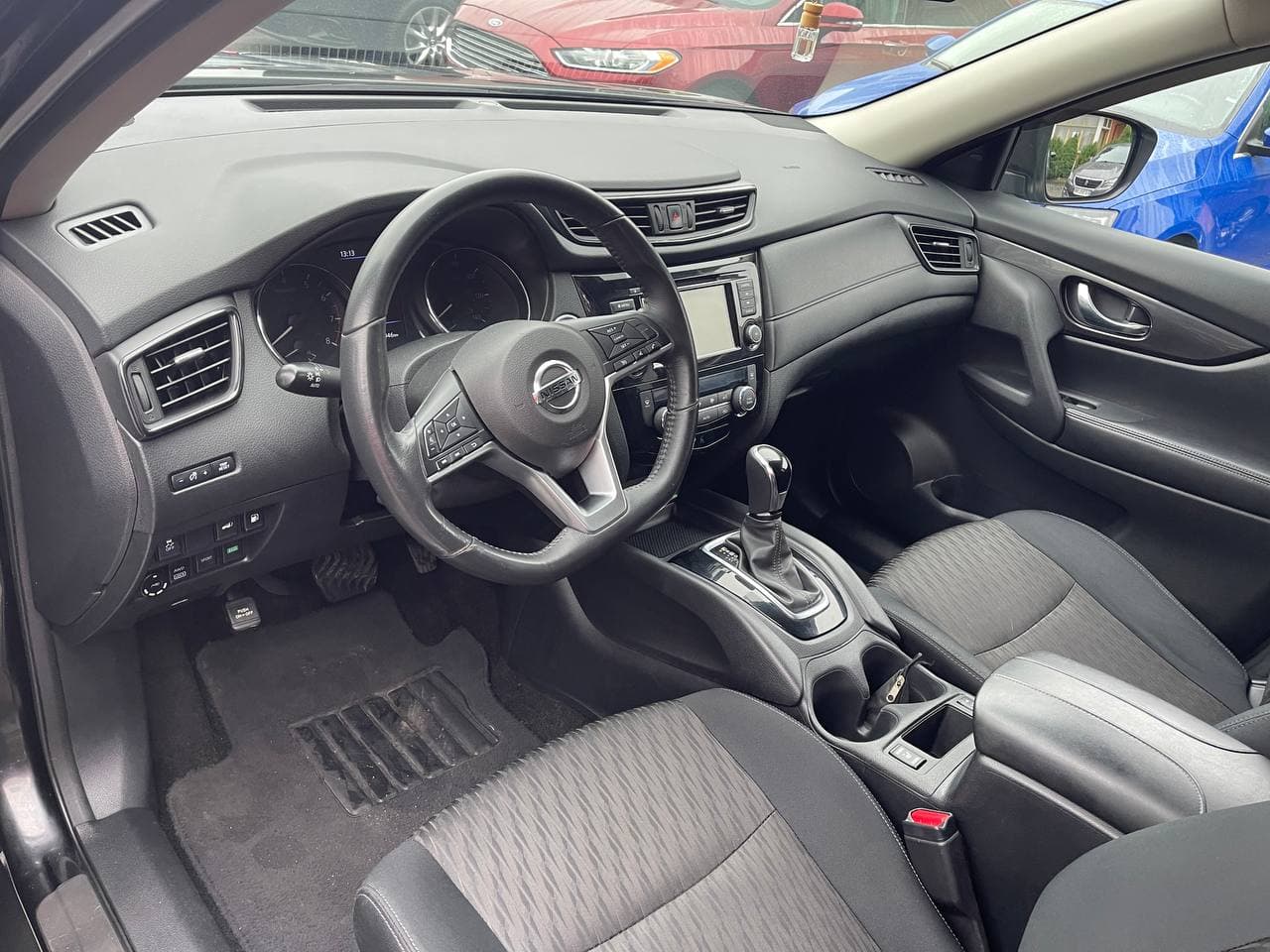Nissan Rogue SV — фото 3