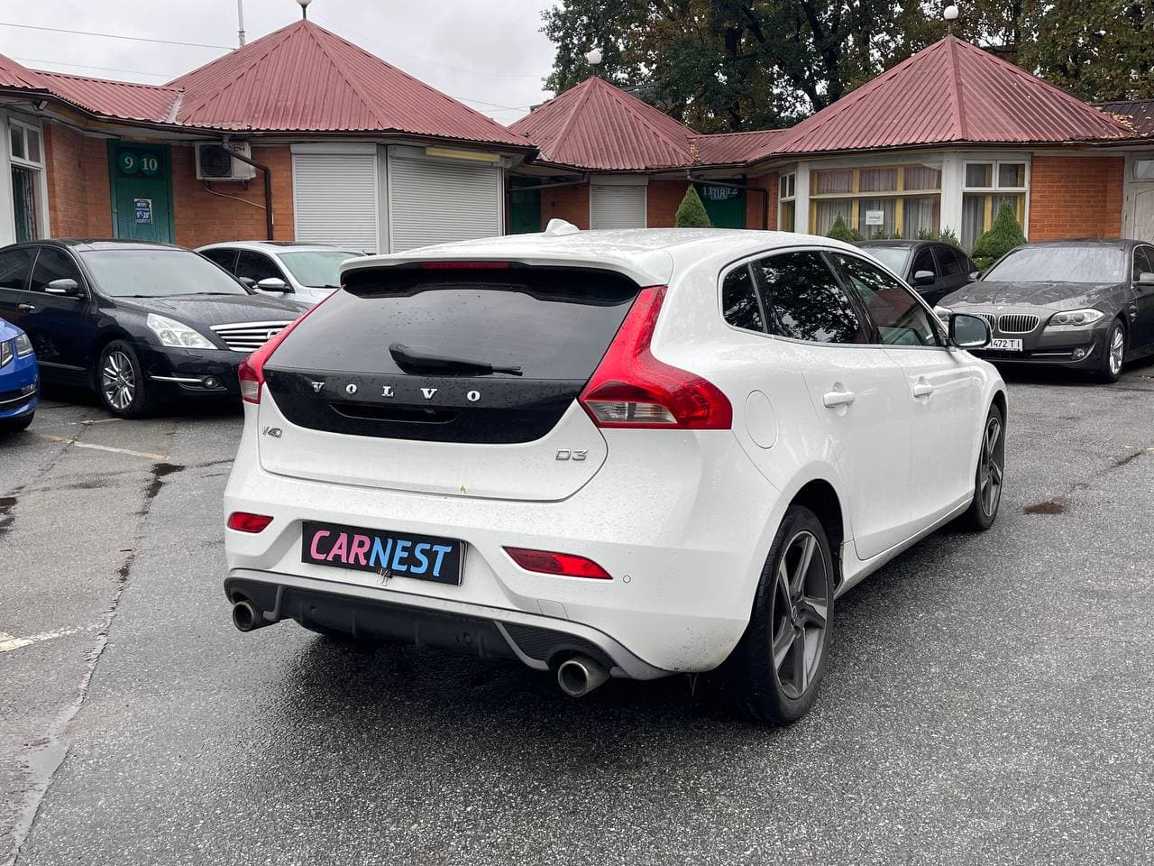 Volvo V40 D3, R-design — фото 2