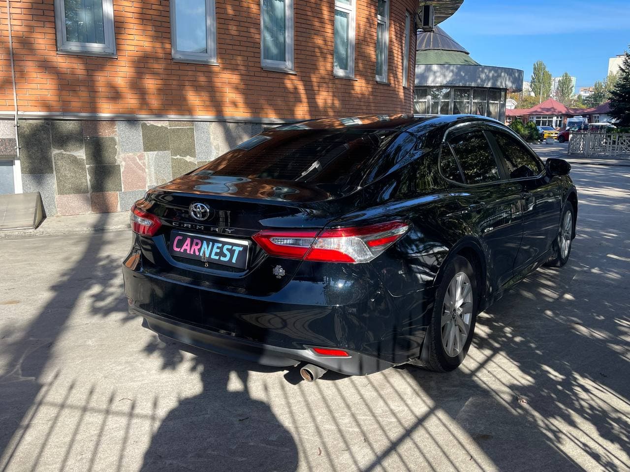 Toyota Camry — фото 2